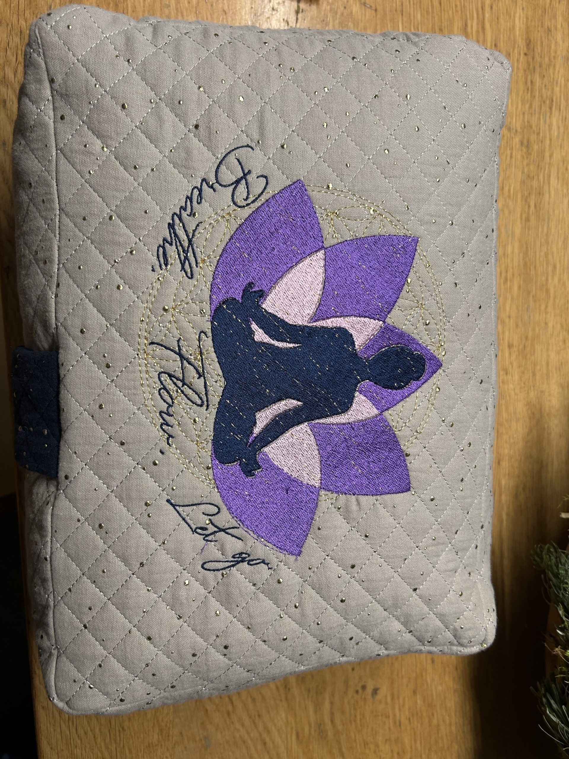 Sitz-/ Yogakissen mit Dinkelspelzfüllung – Bild 4