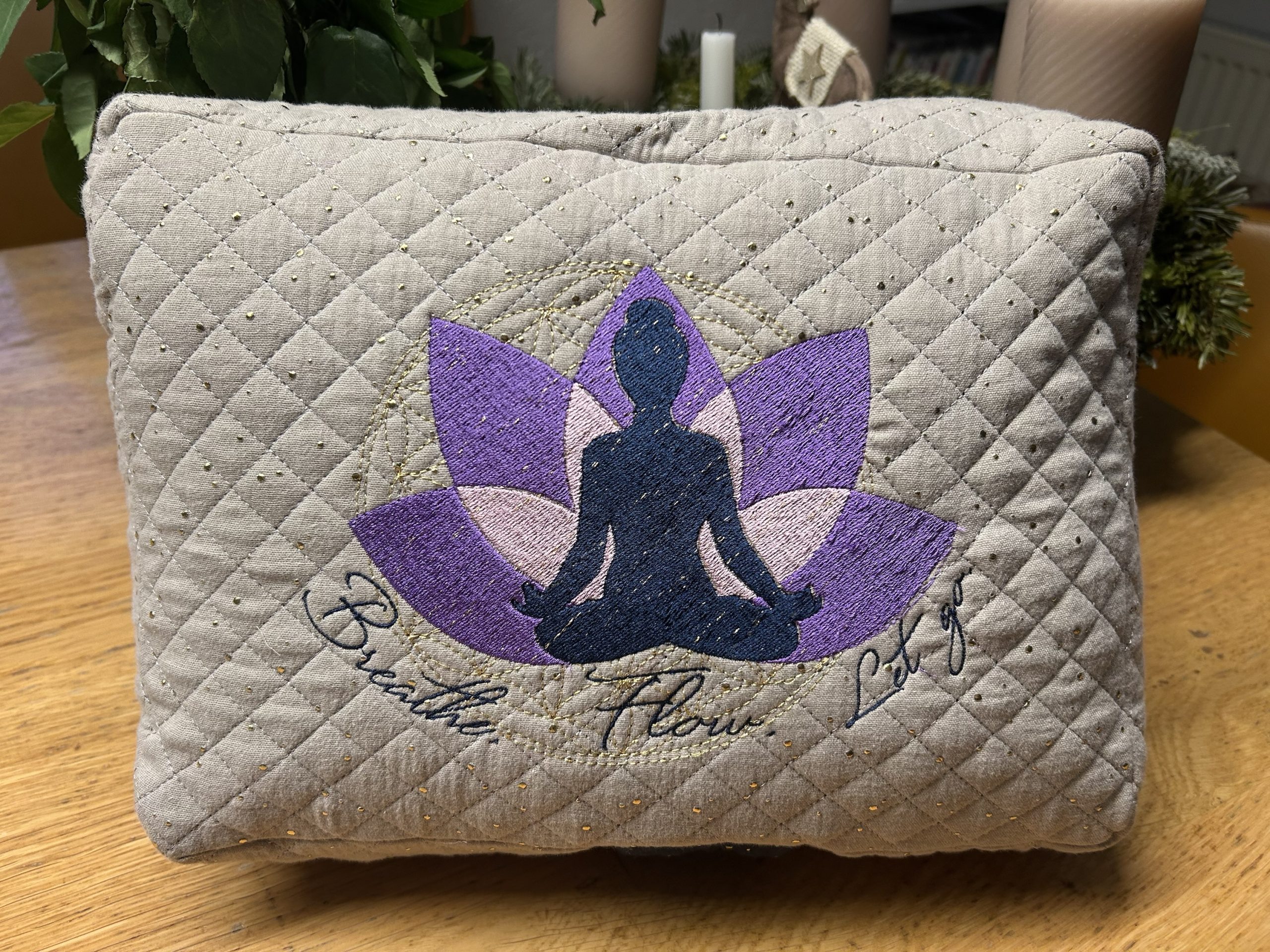 Sitz-/ Yogakissen mit Dinkelspelzfüllung