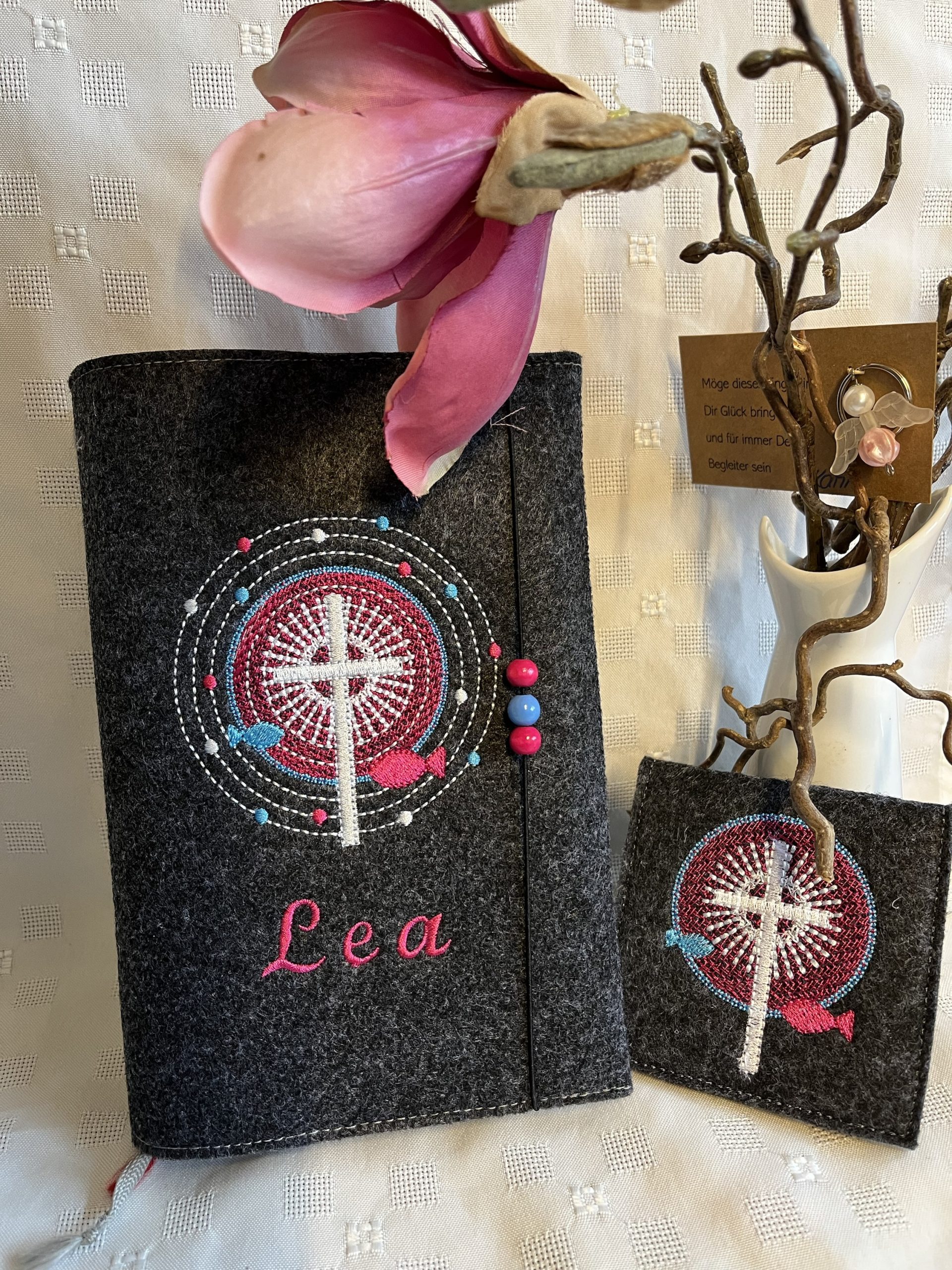 Gotteslobhülle aus Filz – individuell & liebevoll personalisiert