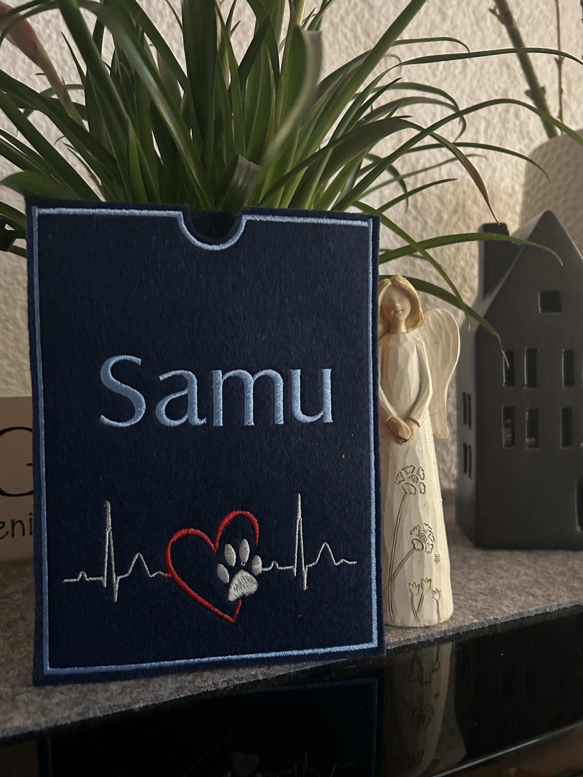 Impfpasshülle für Tiere – stilvoller Schutz mit persönlicher Note